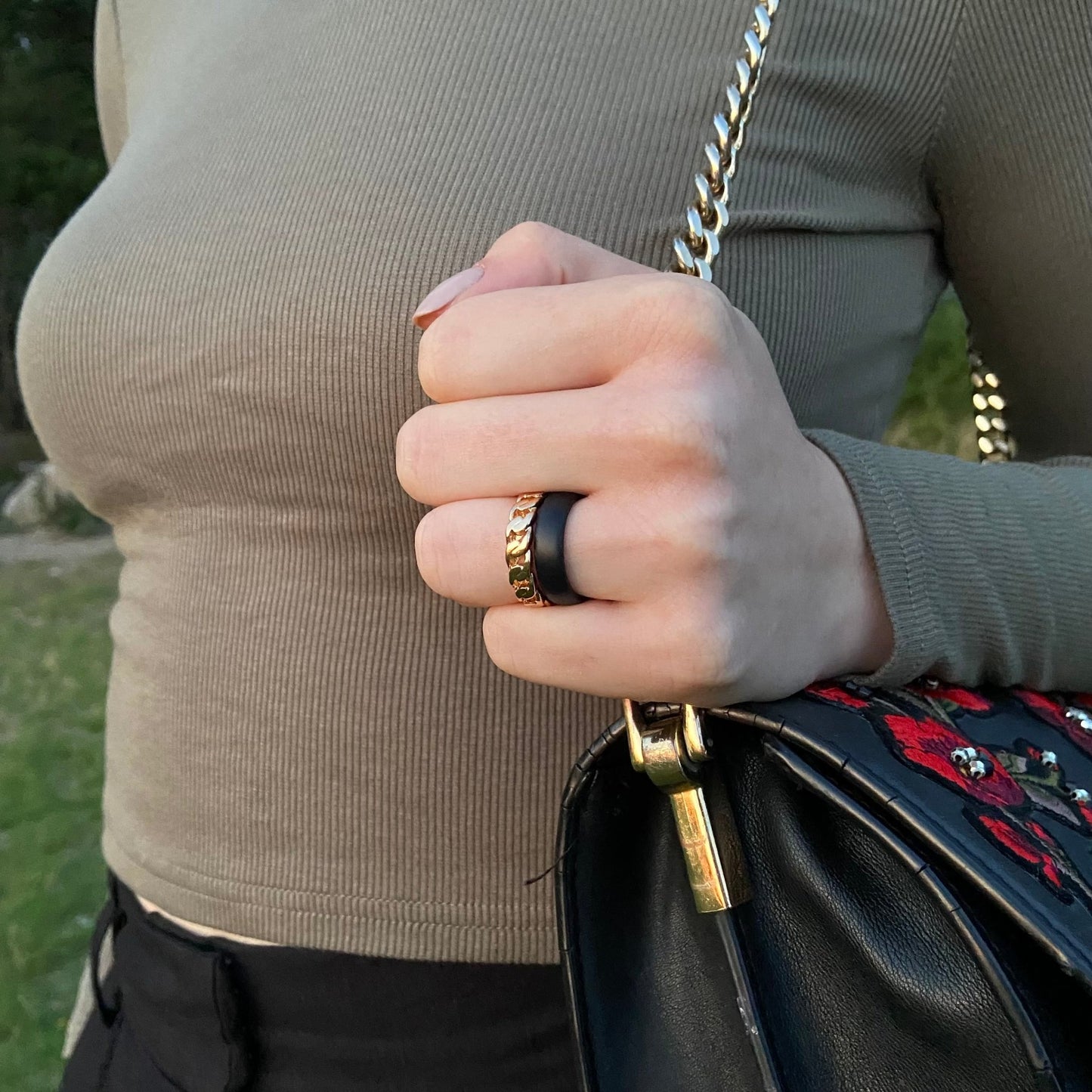 Classic Sort Dame Silikonering - NewRing - Silikonering i farverne: sort ring, hvid ring, lyserød ring, blå ring, grå ring i typerne: blød ring, herre ring, dame ring